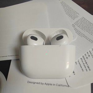 Apple AirPods 3rd Gen
